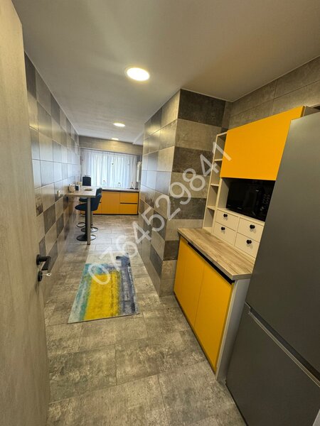 Ultracentral- lux, Bd. Unirii, la 1.5 km Piata Unirii, proaspat renovat.